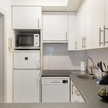Modern & Functional Near 克诺克－海斯特